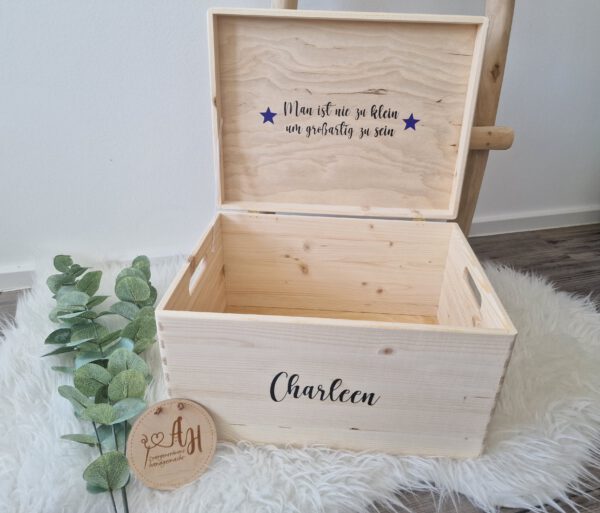 Personalisierte Erinnerungsbox aus Holz – Bild 3