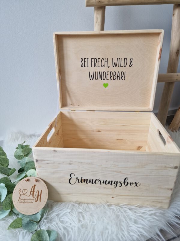 Personalisierte Erinnerungsbox aus Holz – Bild 2