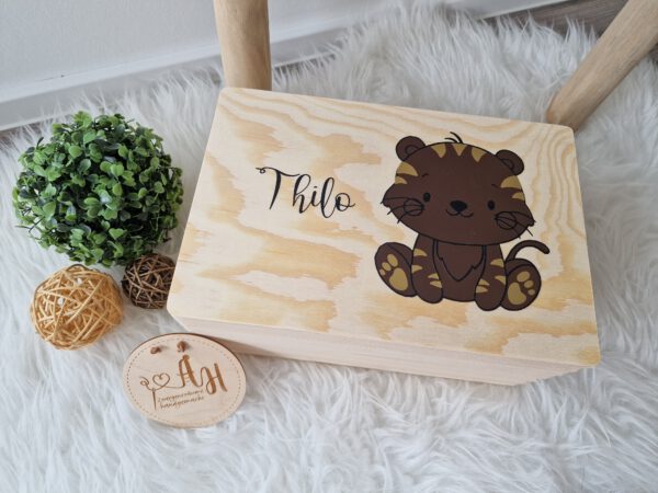 Personalisierte Erinnerungsbox aus Holz – Bild 9