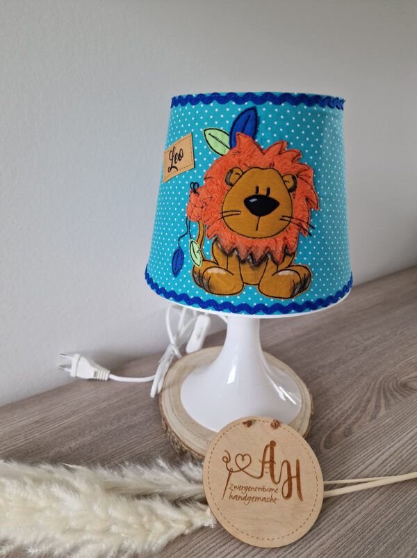 Nachttischlampe mit Stickmotiv und Name – Bild 6