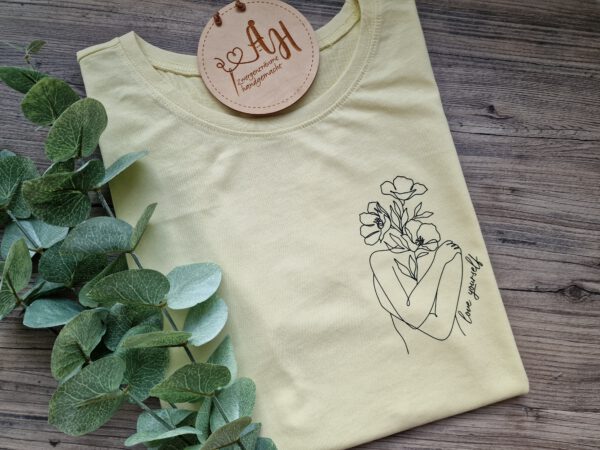 T-Shirt Love Yourself – Bild 2