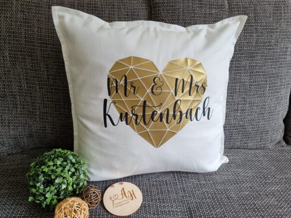 Personalisiertes Kissen zur Hochzeit | Mr & Mrs